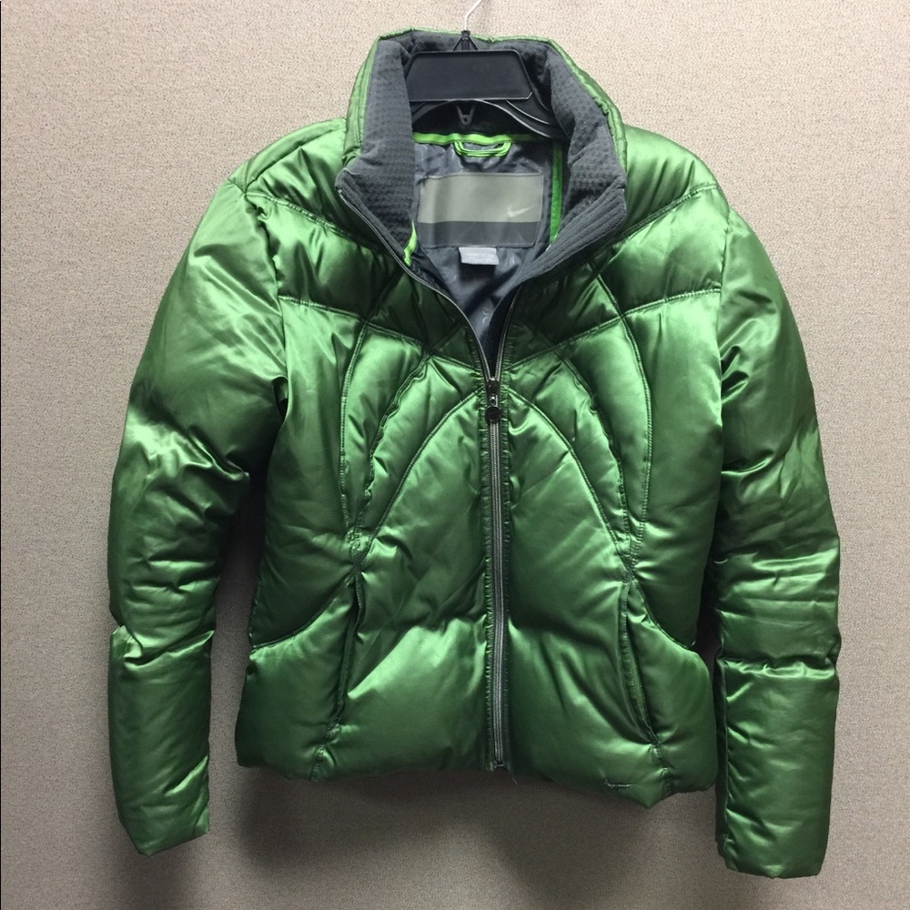 Nike Vintage Gray/Silver Tag Y2K Shiny Satin Green Puffer Coat-M